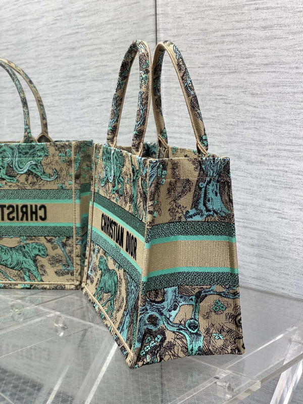 medium D*or book tote-36*18*28cm