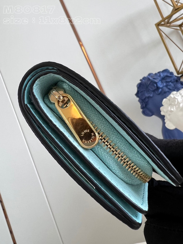 l**is V*t*n lou wallet-11.5*8.5*2.2cm