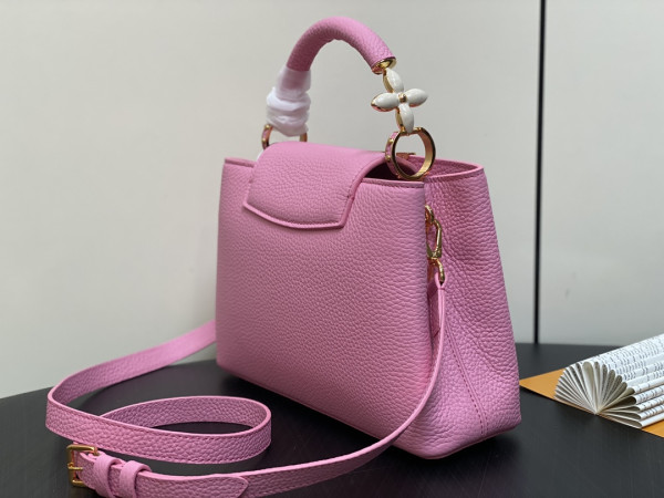l**is V*t*n capucines bb-27*18*9cm