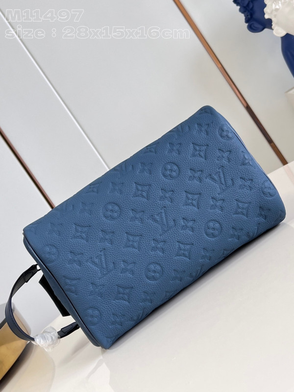 l**is V*t*n locker dopp kit bag-23*13*12cm