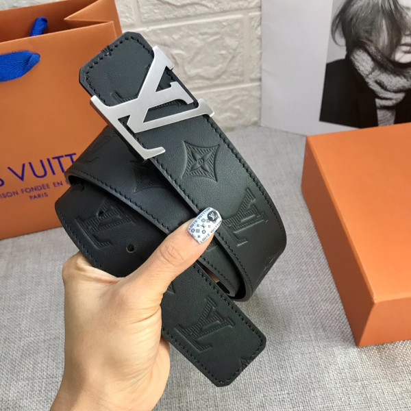 l**is V*t*n belt