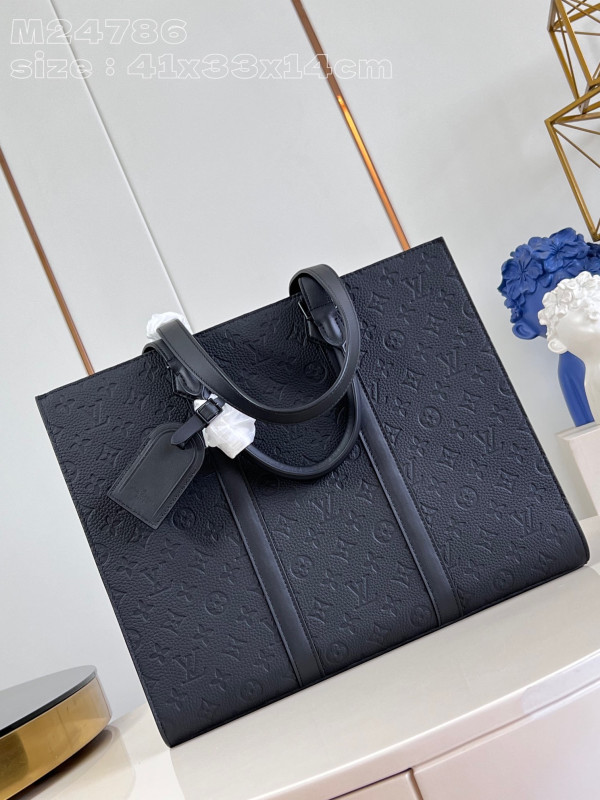 l**is V*t*n sac plat 24h-41*33*14cm