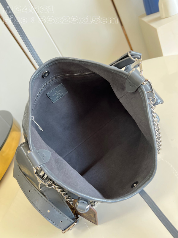 l**is V*t*n carryall cargo -33.5 x 23x15cm