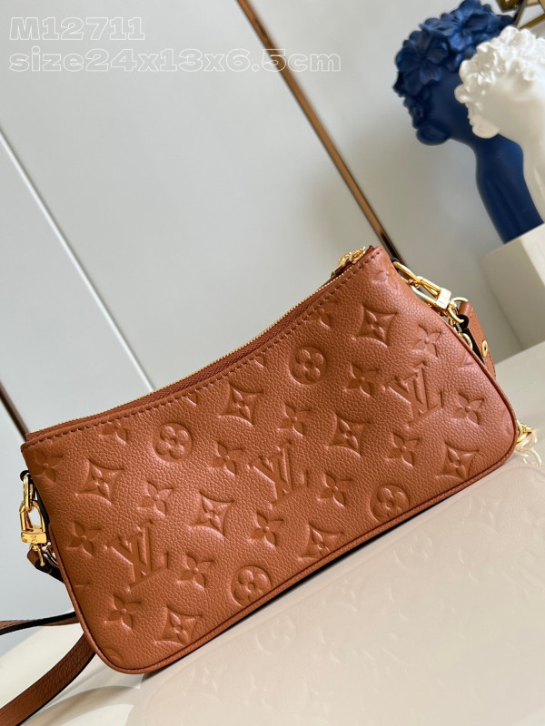 l**is V*t*n pochette metis-25*19*7cm