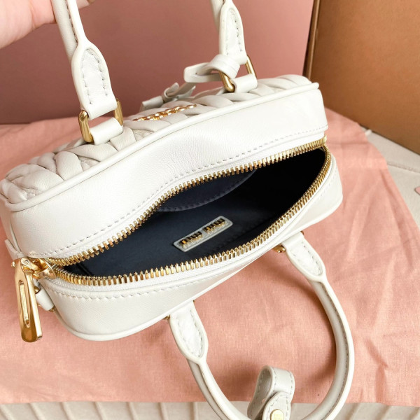 MIUMIU Arcadie matelassé nappa leather bag-19*13*6CM