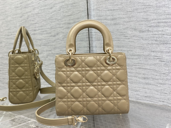lady D*or small calfskin-20-16.5-8cm