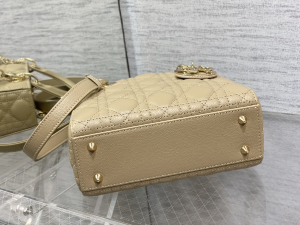 lady D*or small calfskin-20-16.5-8cm
