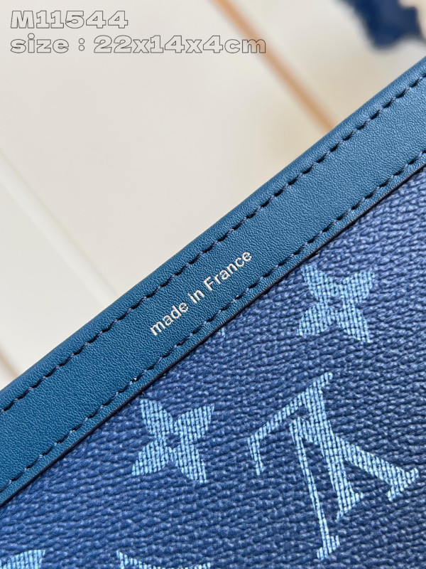 l**is V*t*n gaston wearable wallet-22*14.5*4.5cm
