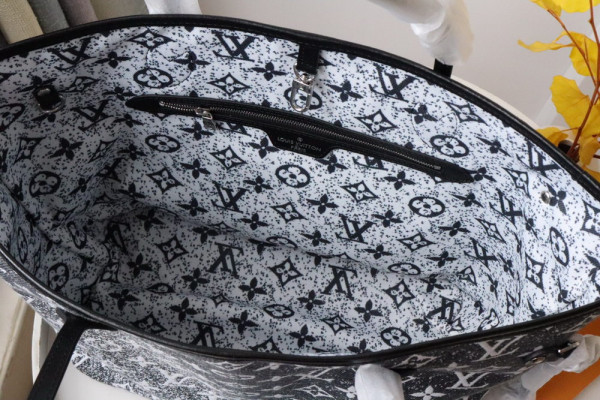l**is V*t*n neverfull mm